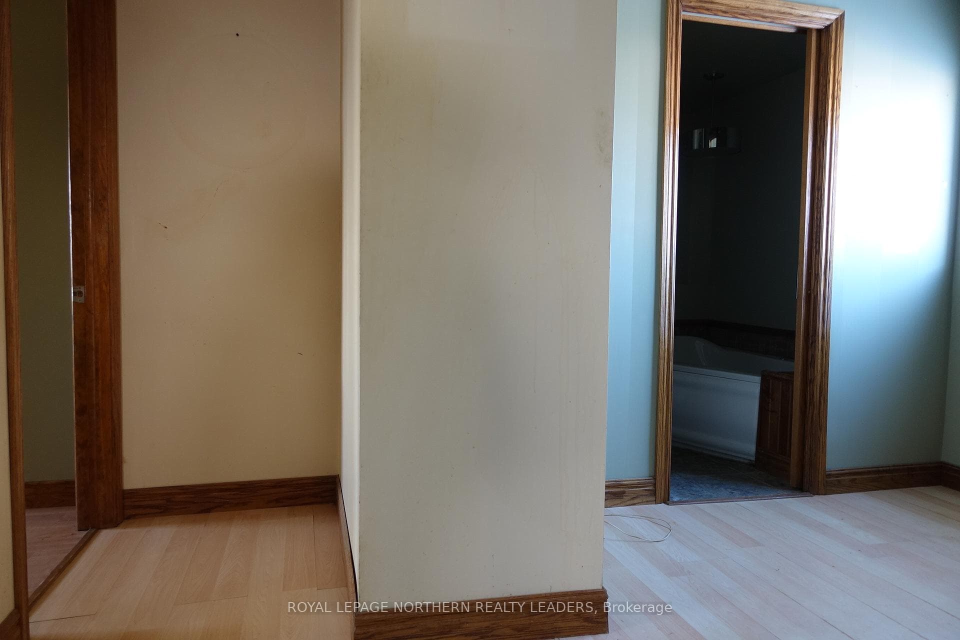 186 Maple Street photo 20
