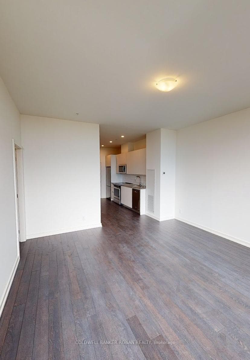 21 Matchedash Street Unit 322 photo 16