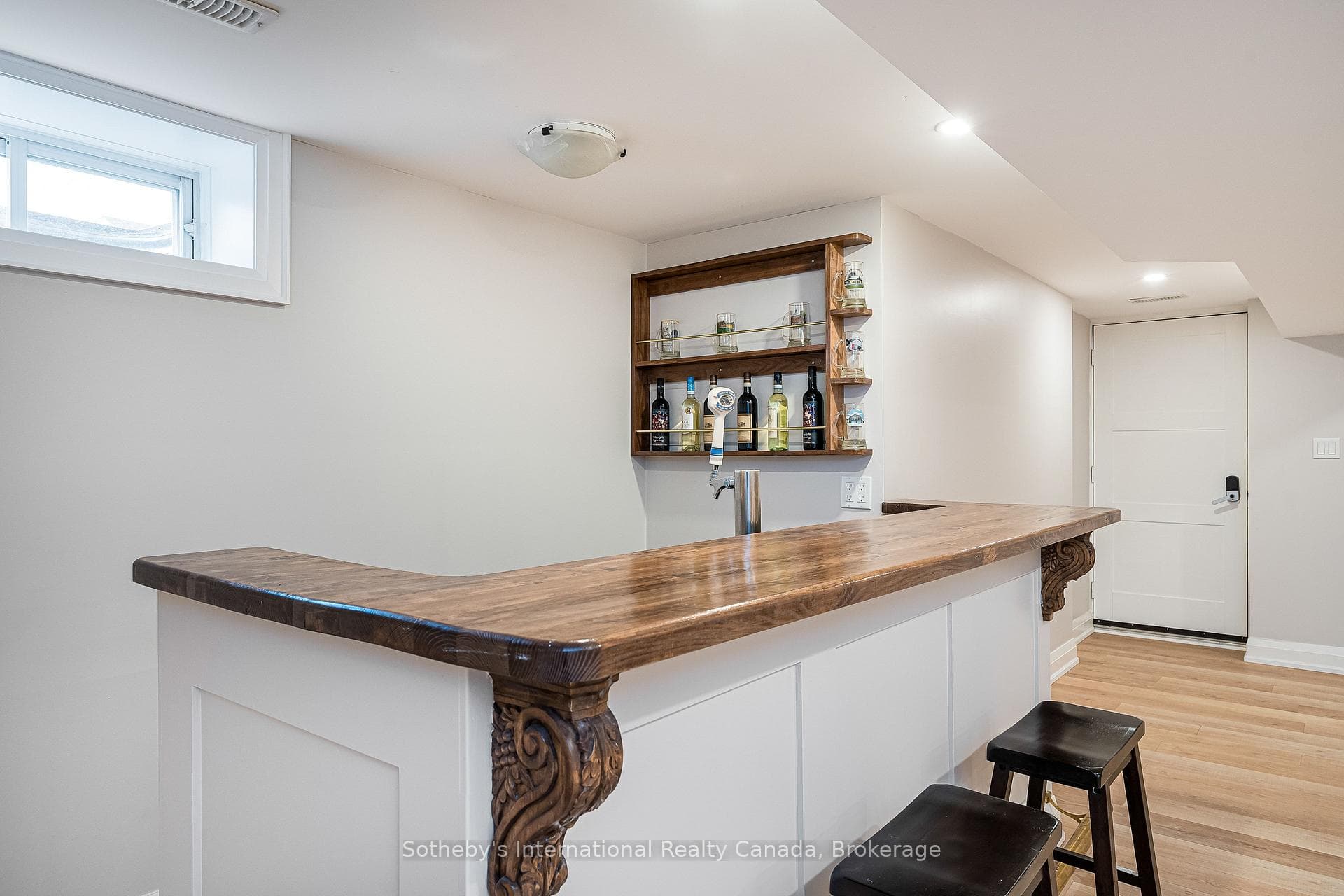 154 Mary Street photo 33