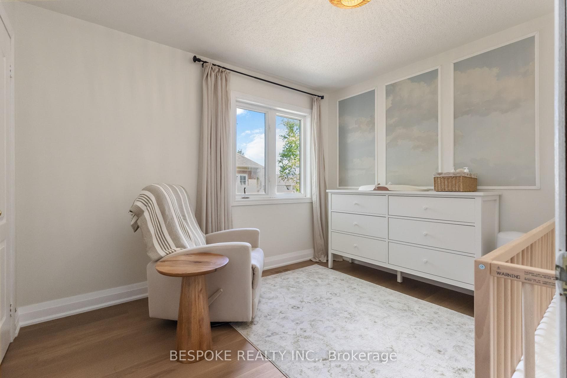 163 Glasgow Crescent photo 25