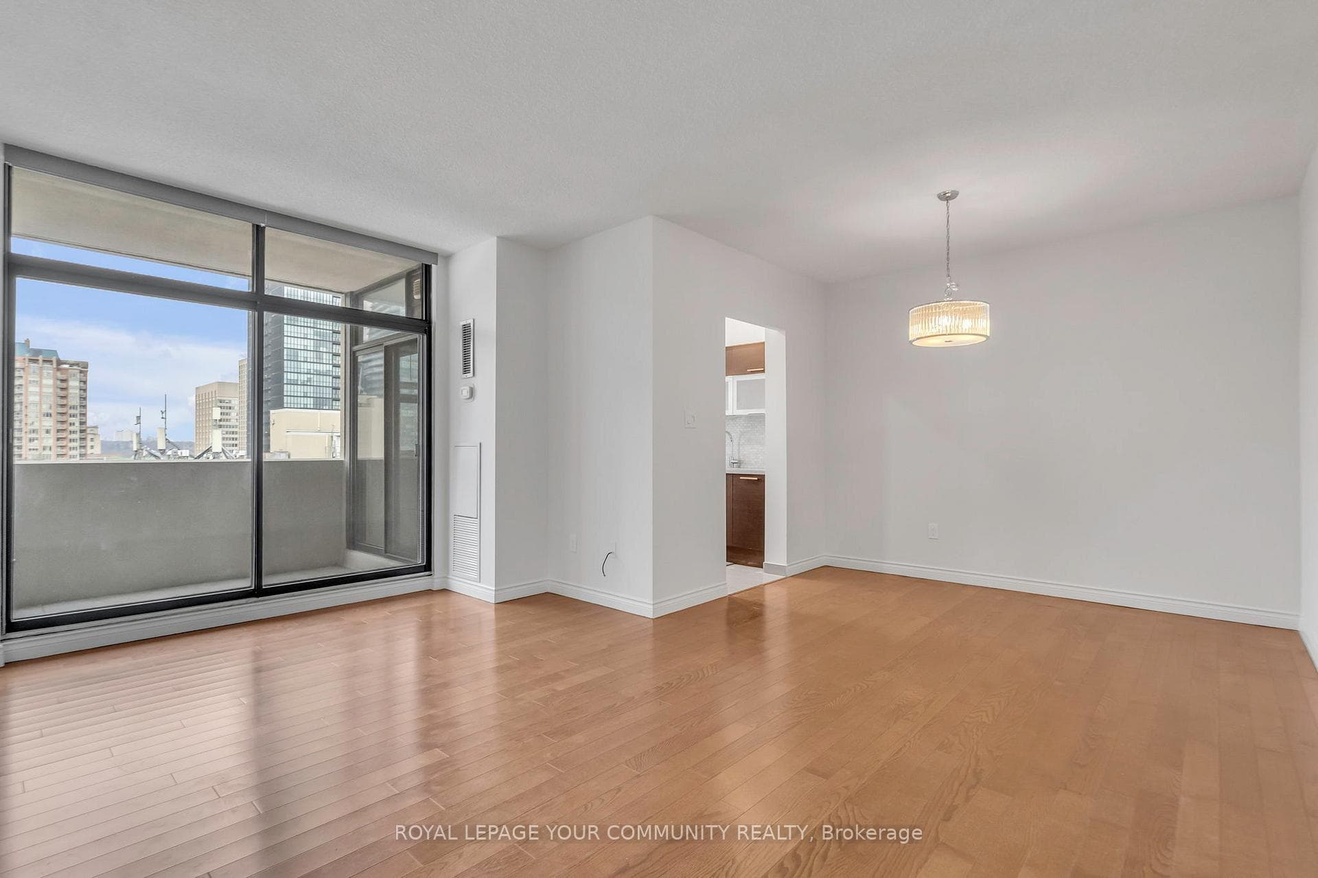86 Gloucester Street Unit 1408 photo 13
