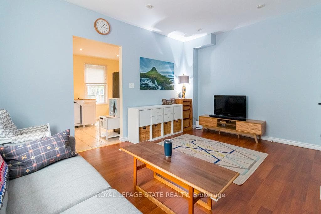15 Rossmore Avenue photo 7