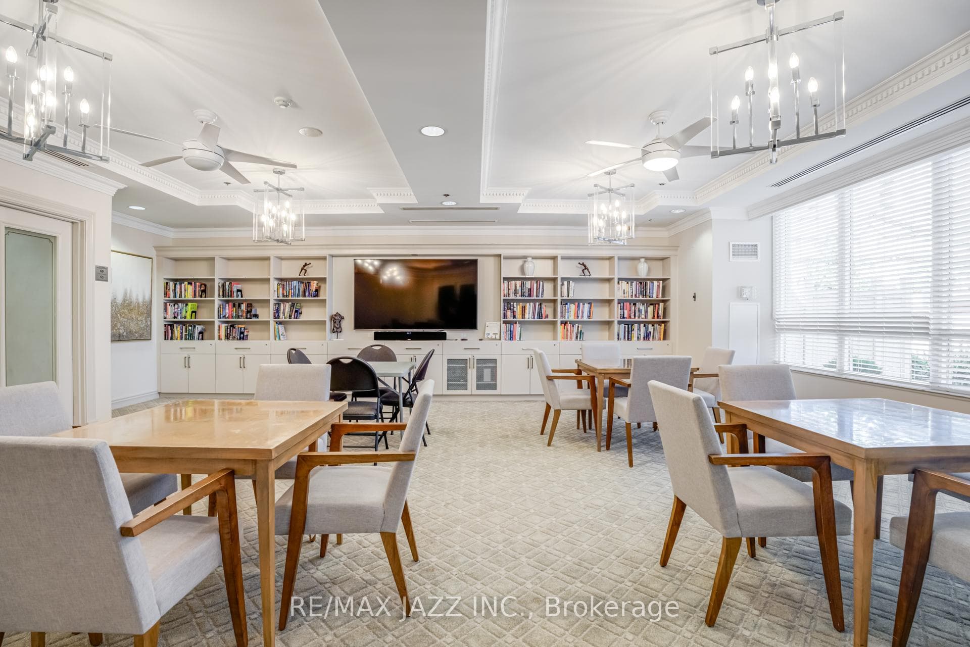 1200 The Esplanade N/A Unit 415 photo 43