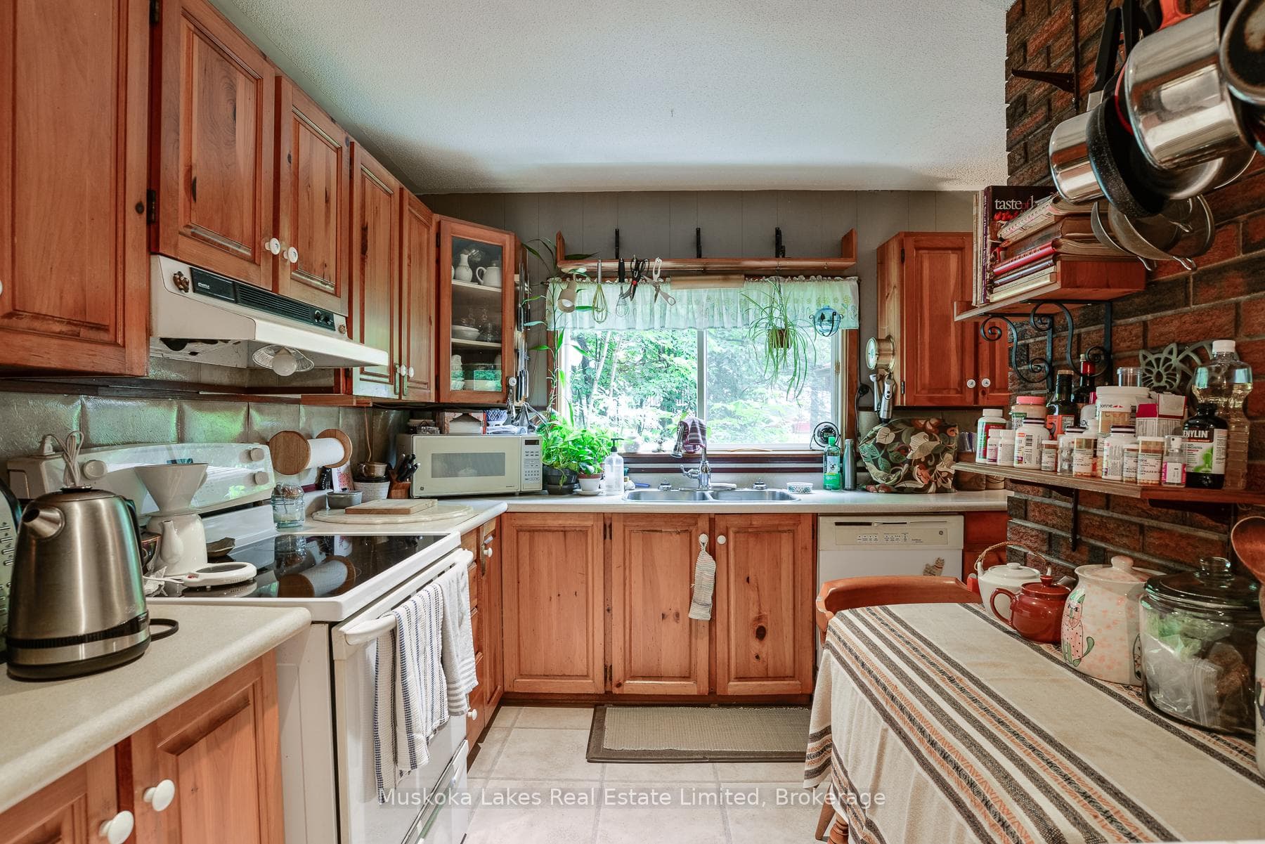 2065 Peninsula Road photo 7