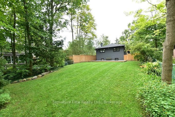25 Lyncroft Drive Unit Bsmt photo 15