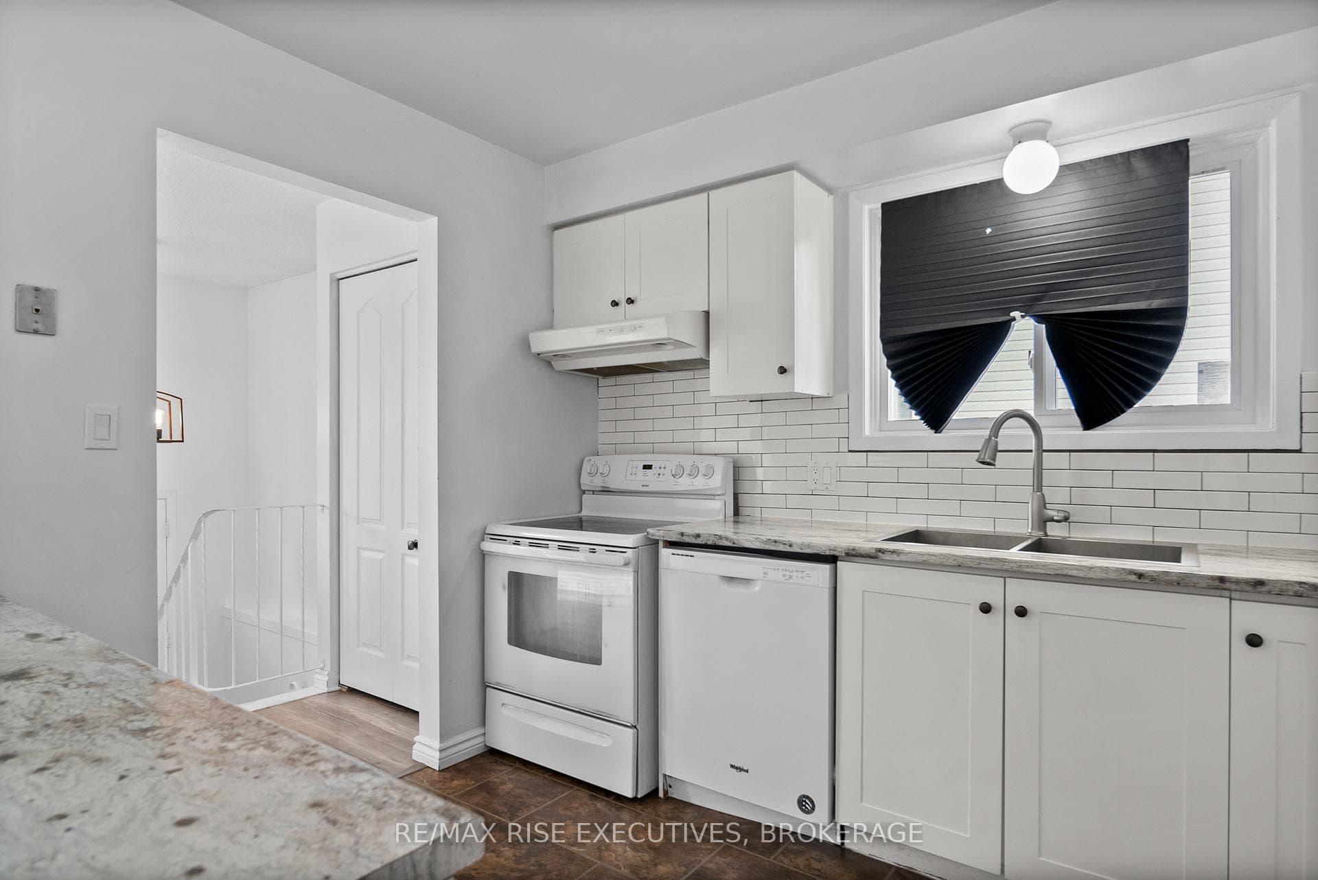 508 Grandtrunk Avenue photo 16