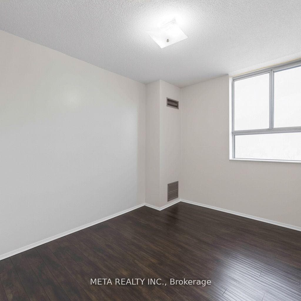 236 Albion Road Unit 604 photo 28