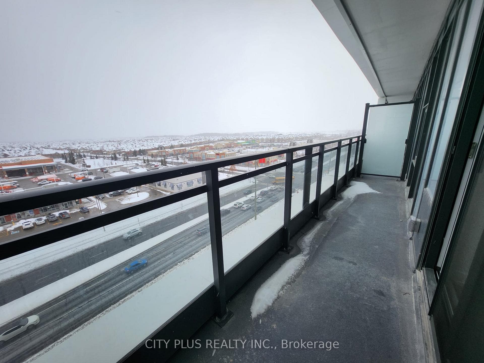 Large 70 Sq Ft Balcony