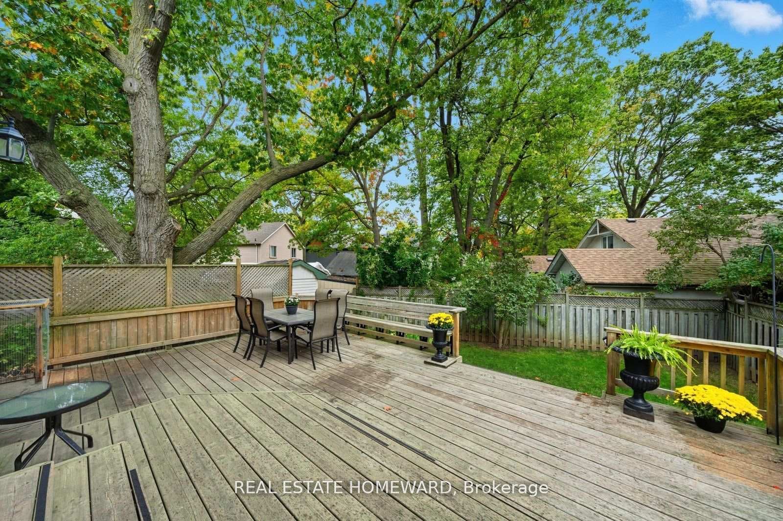 30 Lynn Road photo 37