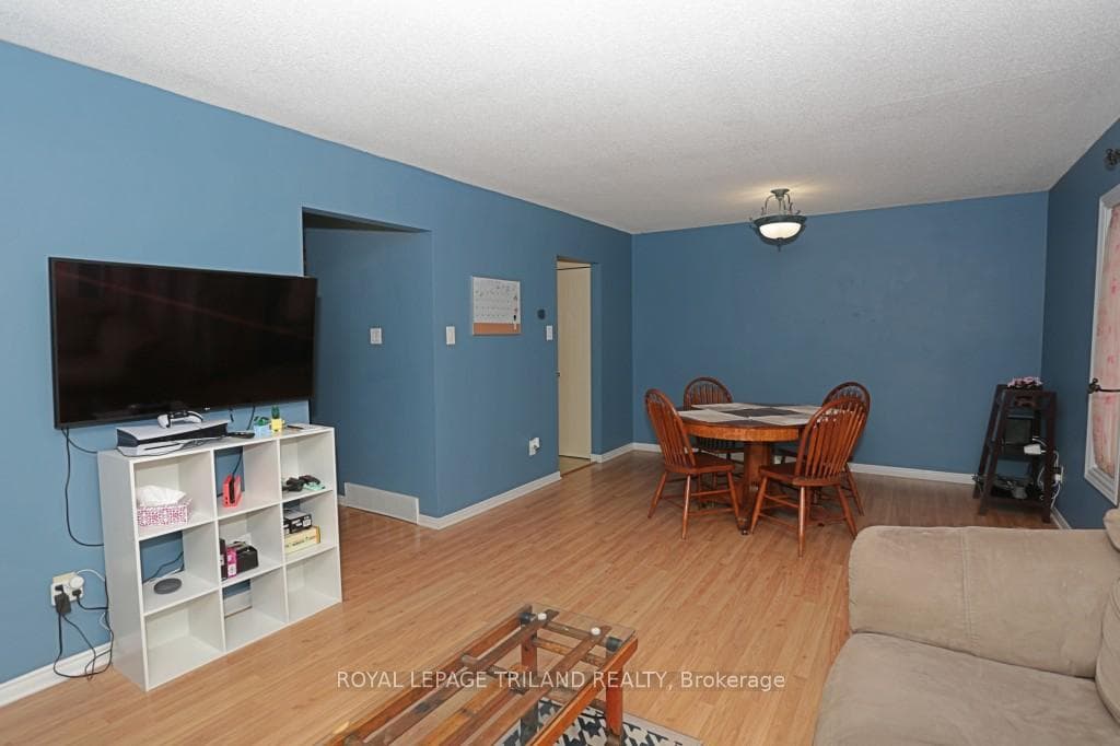 131 Bonaventure Drive Unit 2 photo 6
