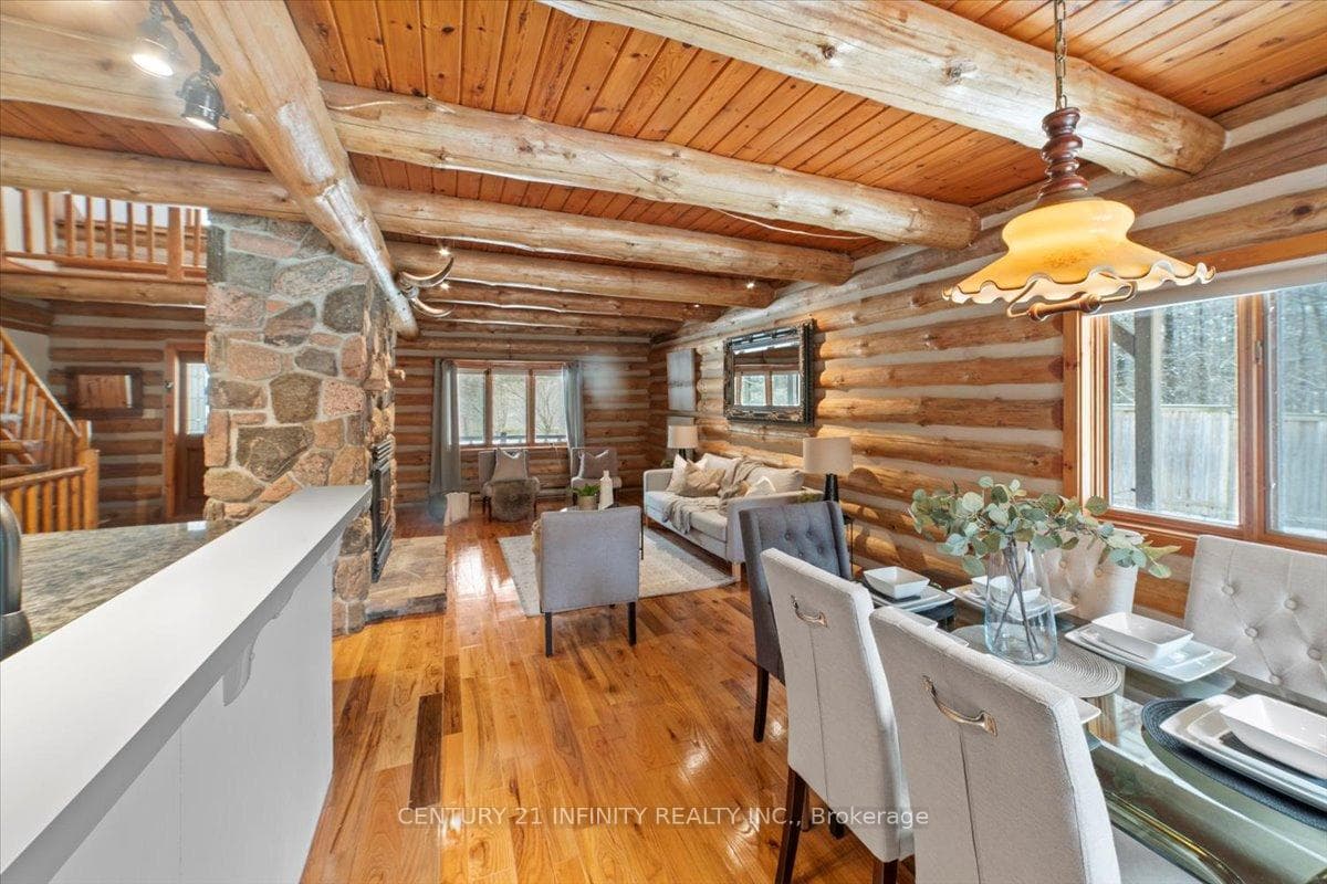 2296 Boundary Road photo 7