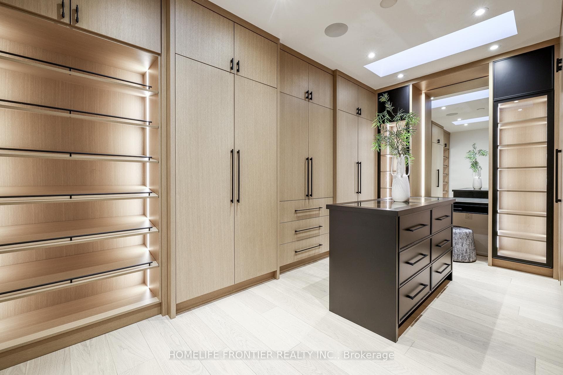 44 Alexandra Boulevard photo 23
