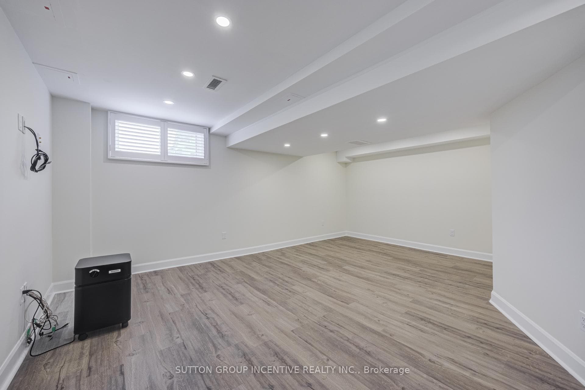 46 Viking Drive photo 31