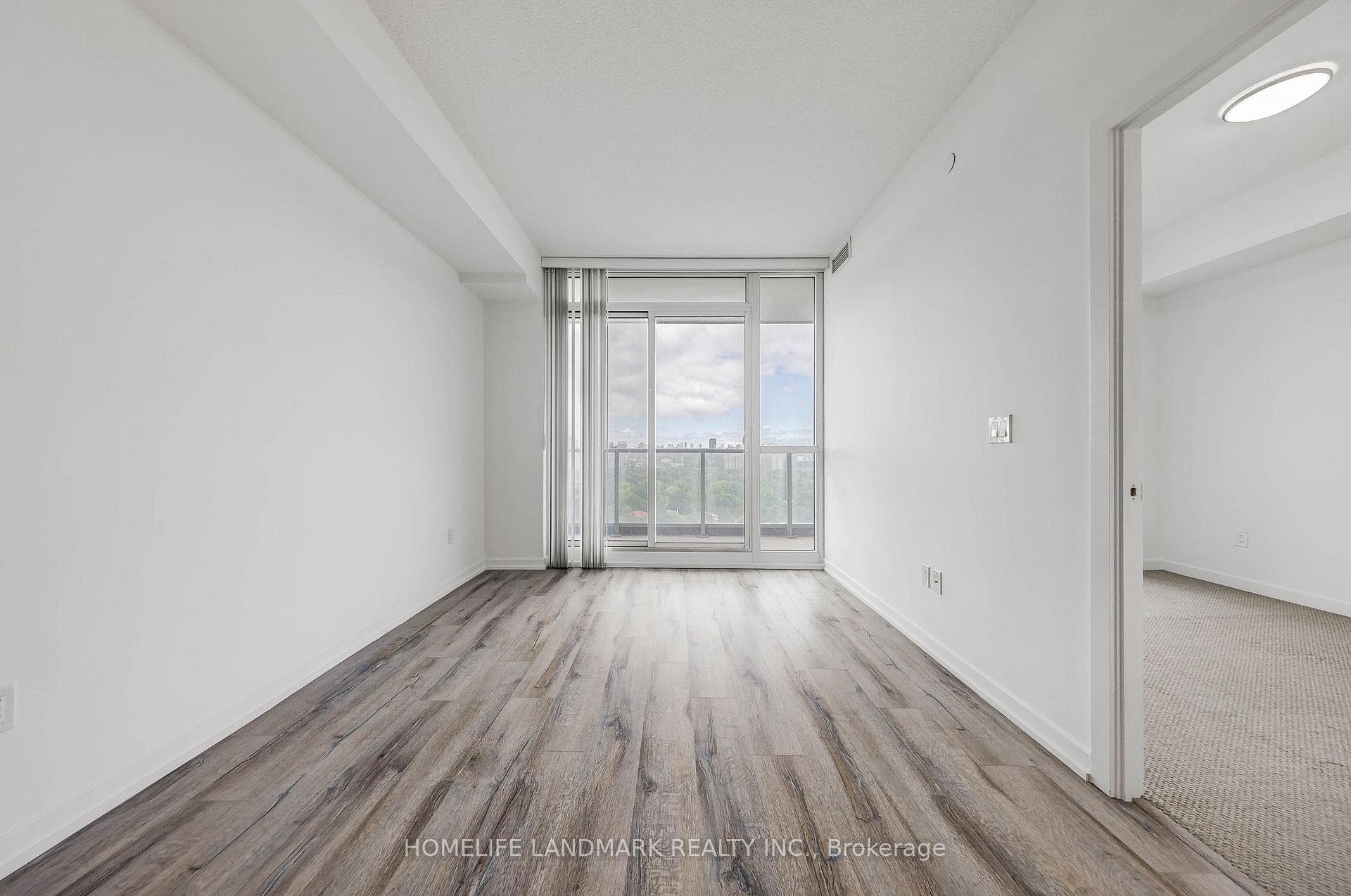 52 Forest Manor Road Unit 1011 photo 8