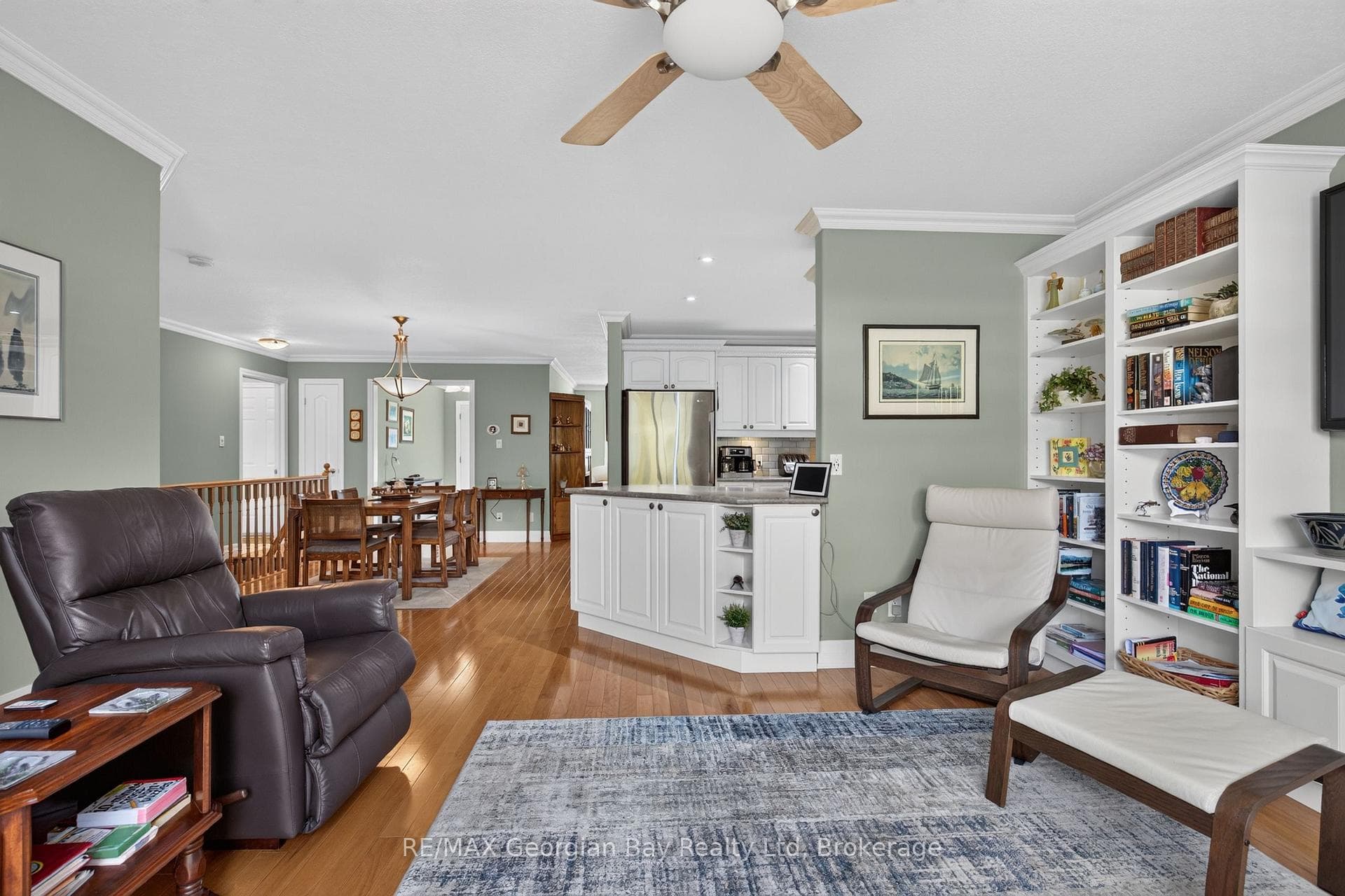 90 Burke Street Unit 13 photo 15