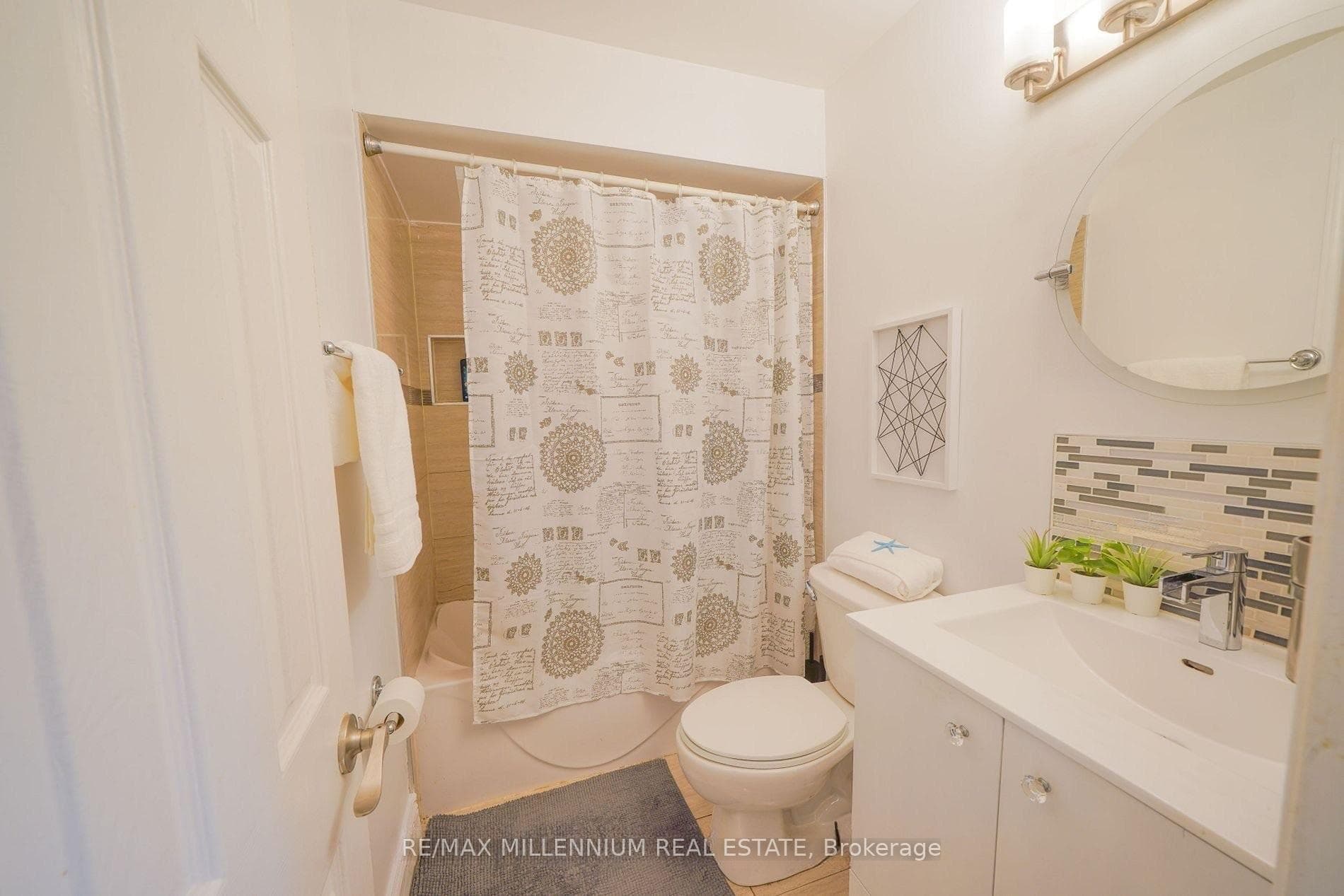 4 Pcs Washroom