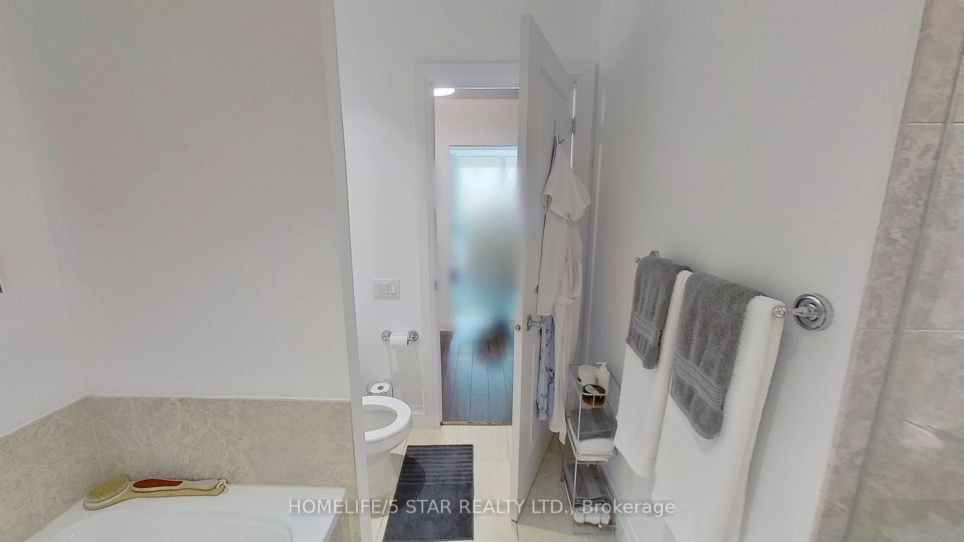 25 SCRIVENER Square Unit 209 photo 18
