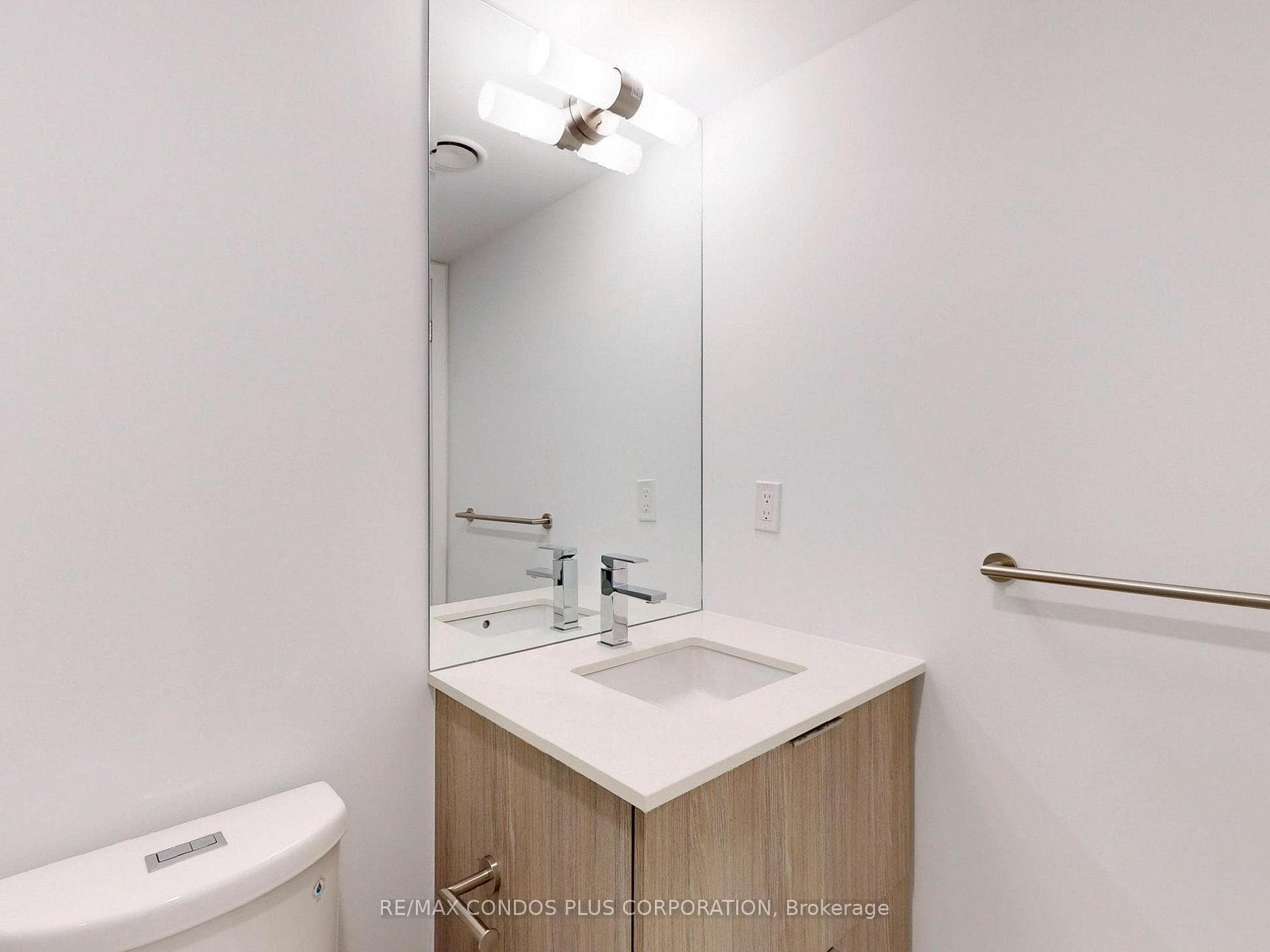 47 Mutual Street Unit 1704 photo 20