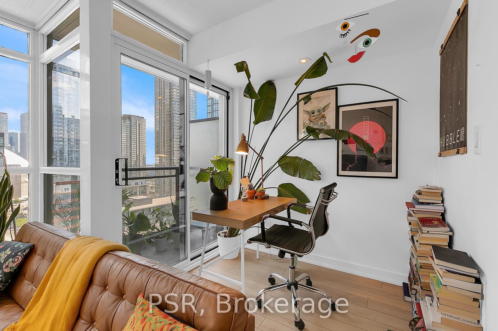 8 Telegram Mews Unit 1706 photo 14
