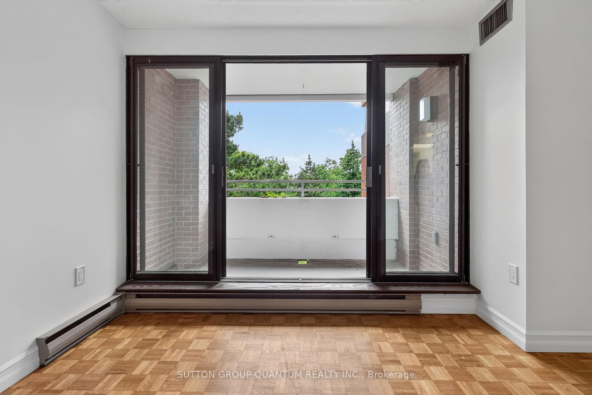 965 Inverhouse Drive Unit 504 photo 29