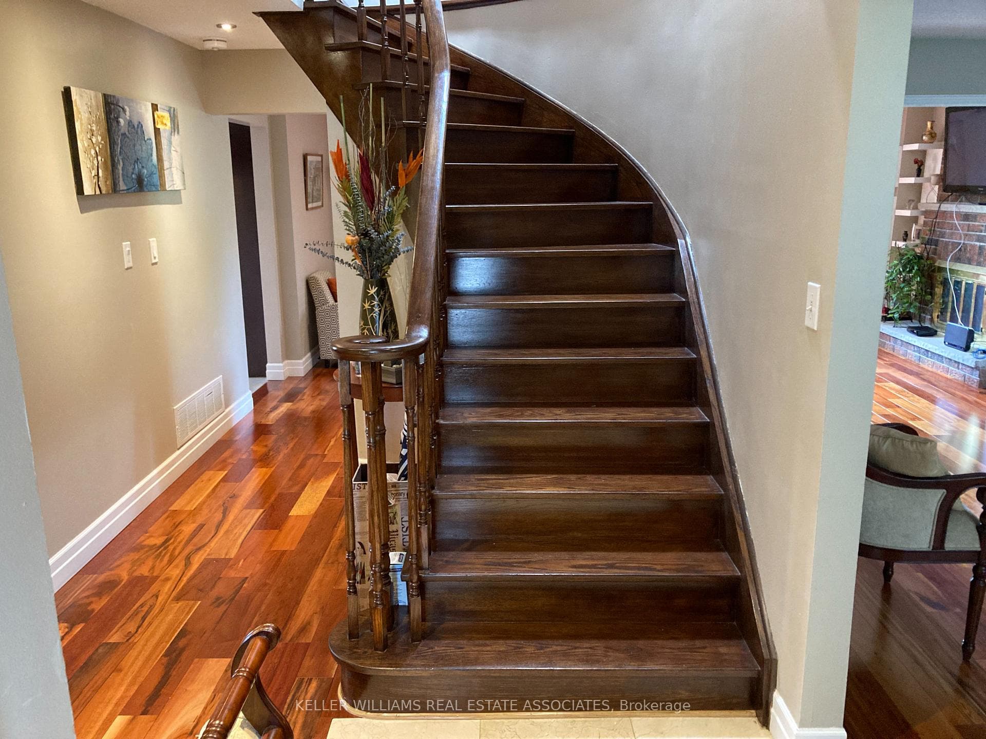 2355 Hargood Place photo 23