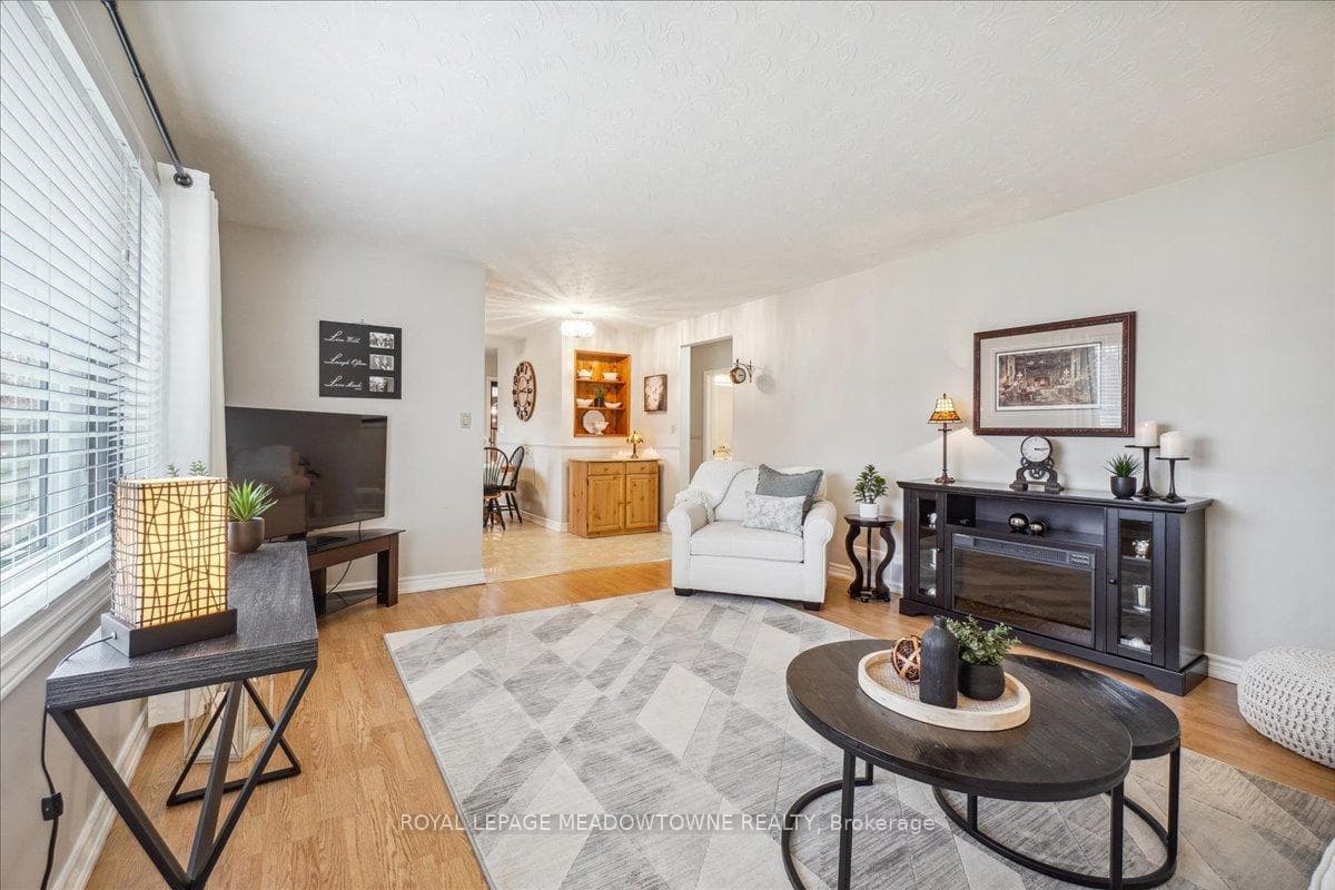 287 Meadowbrook Drive photo 10