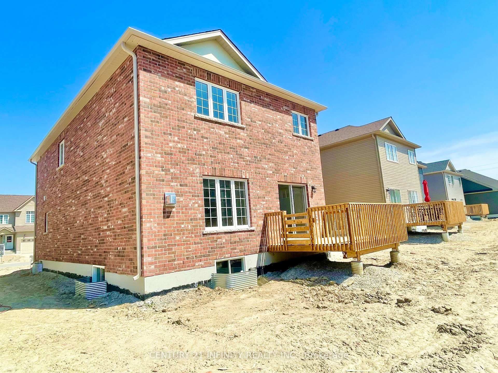 210 Cubitt Street photo 40