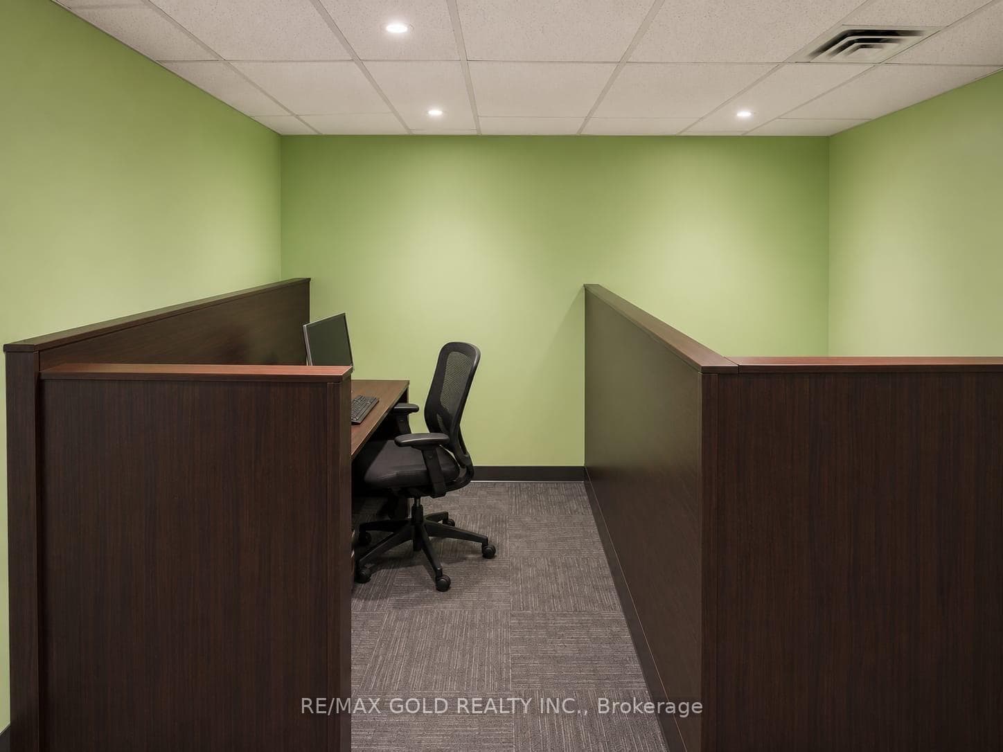 405 Britannia Road Unit 101 photo 12