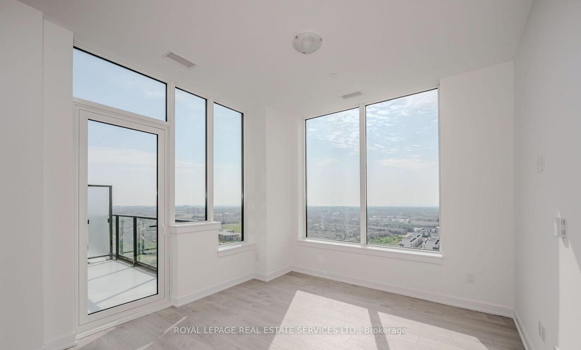 3220 William Coltson Avenue Unit 2201 photo 6