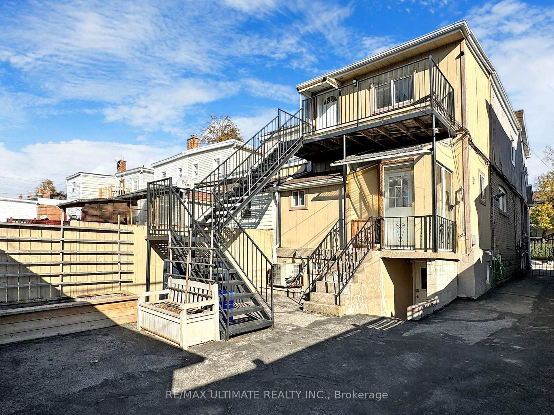 186 Silverthorn Avenue photo 24