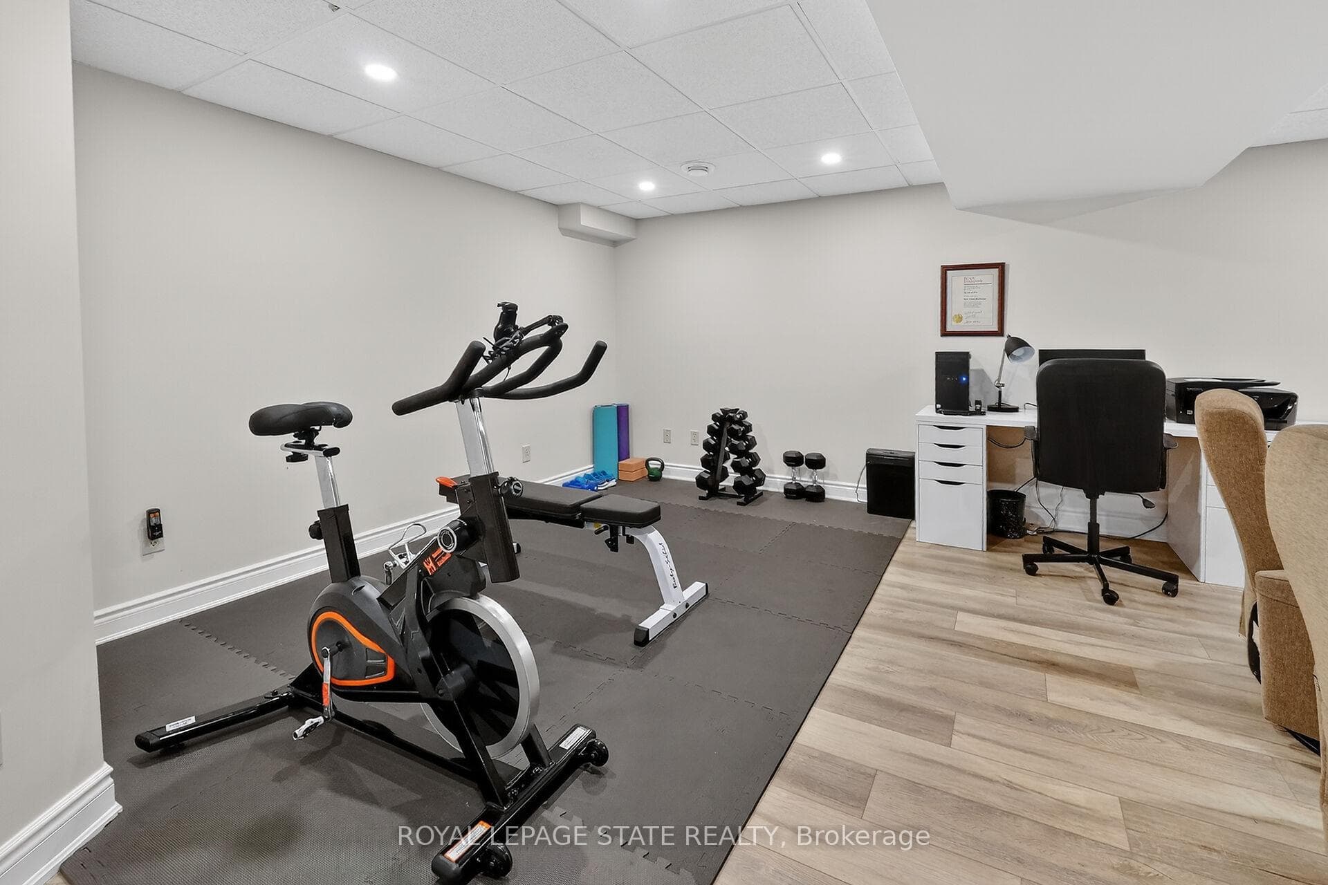 23 Tamarack Court photo 40