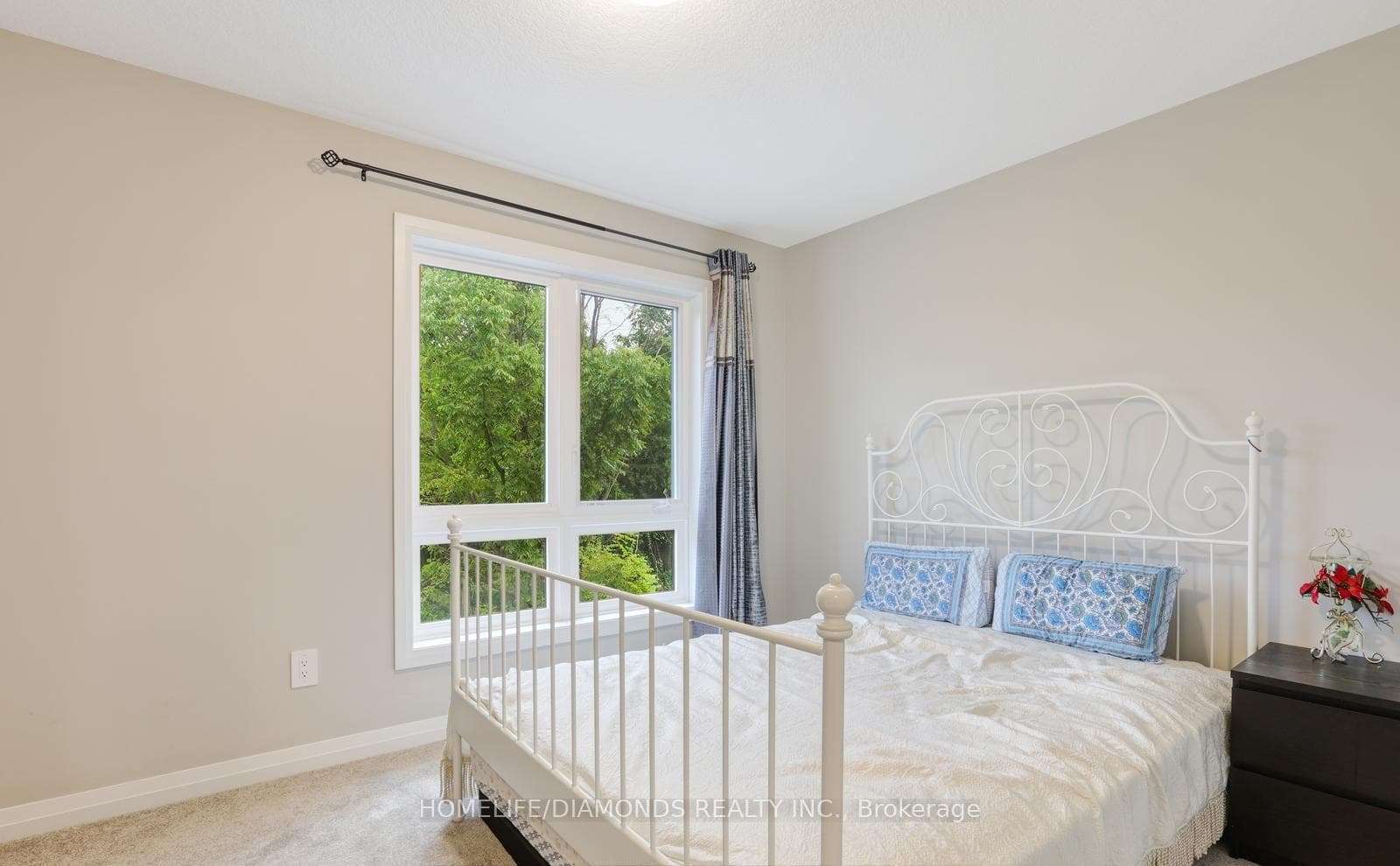 720 GREY Street Unit 10 photo 33