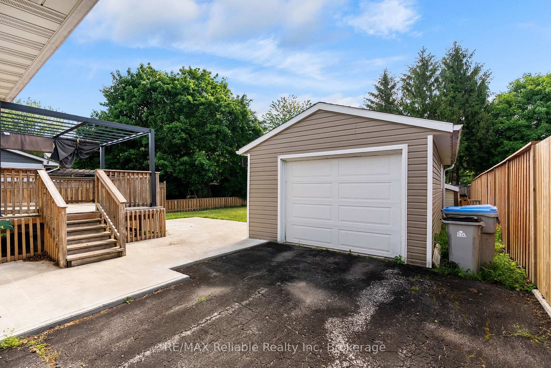 182 Jarvis Street photo 30