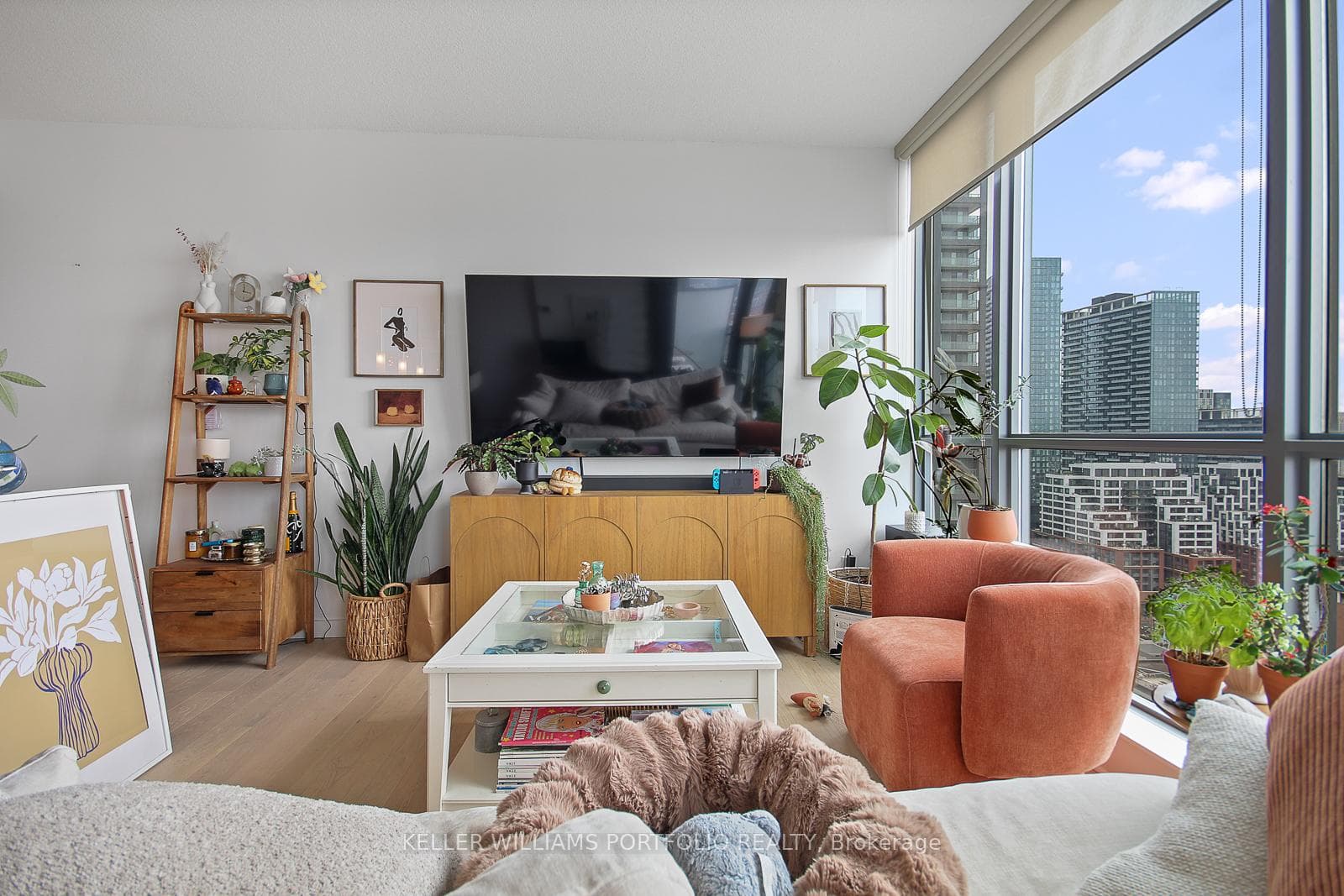 8 Charlotte Street Unit 2209 photo 15