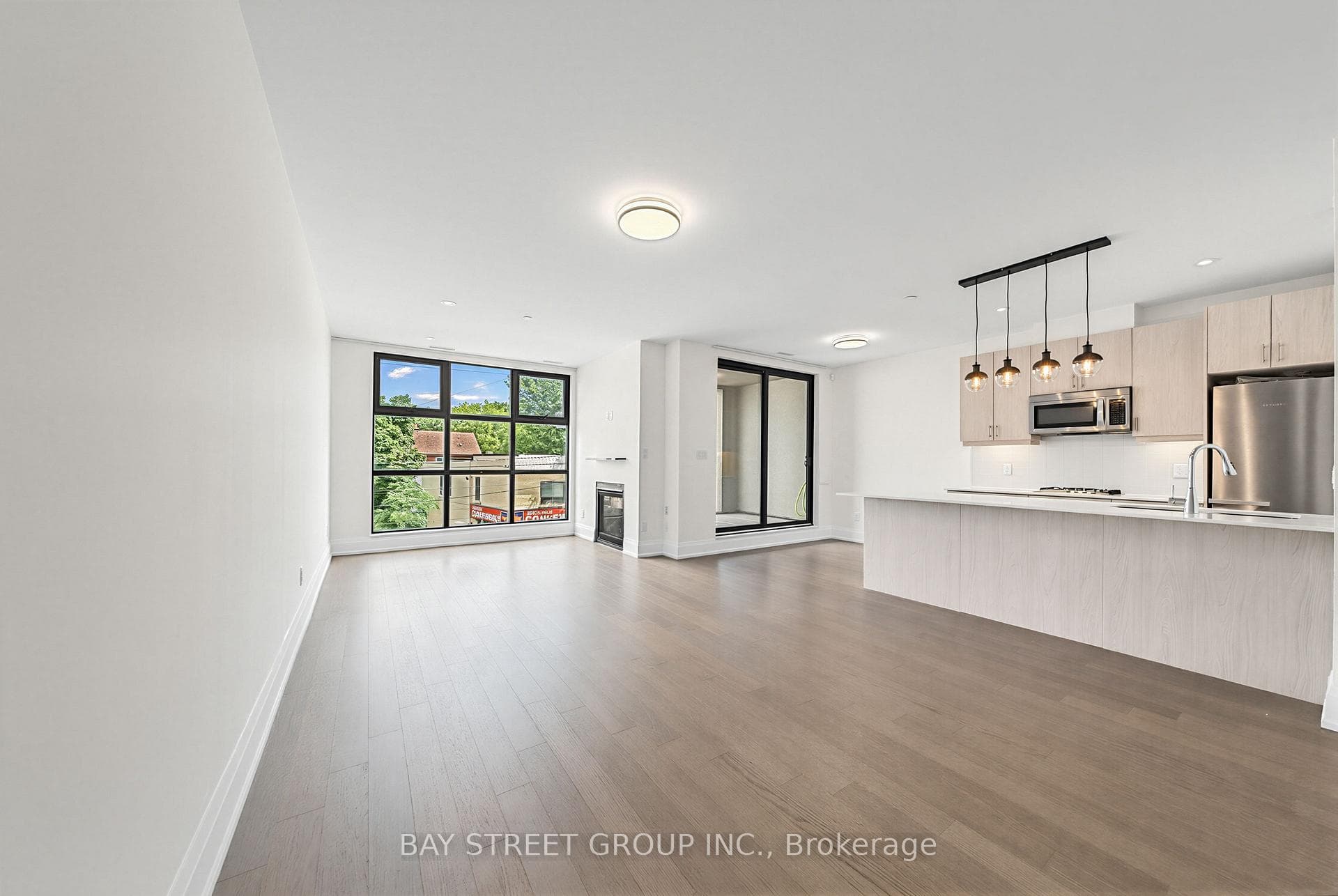 365 Beech Avenue Unit 208 photo 3