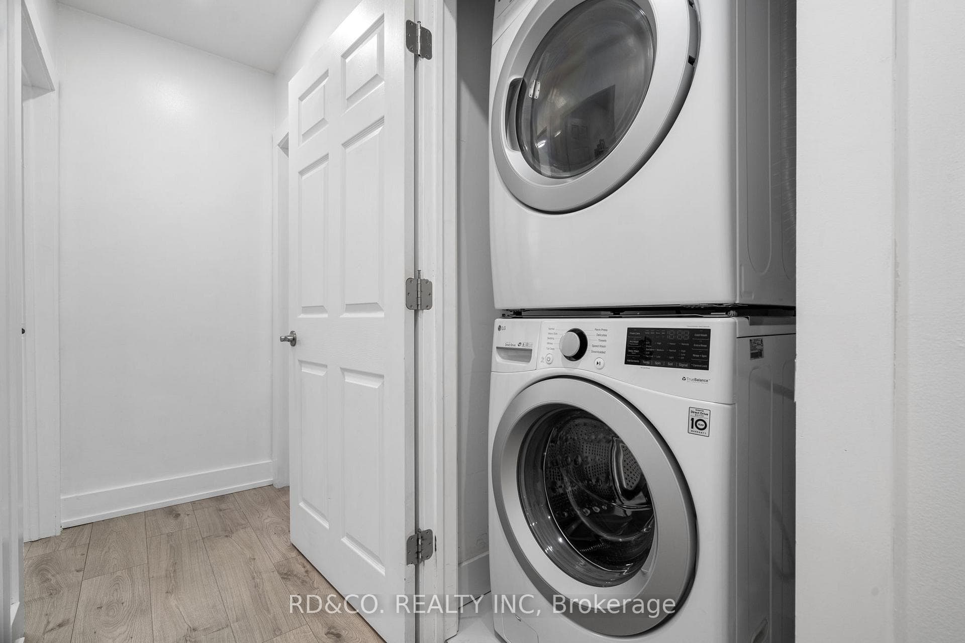851 MODLIN Road photo 15