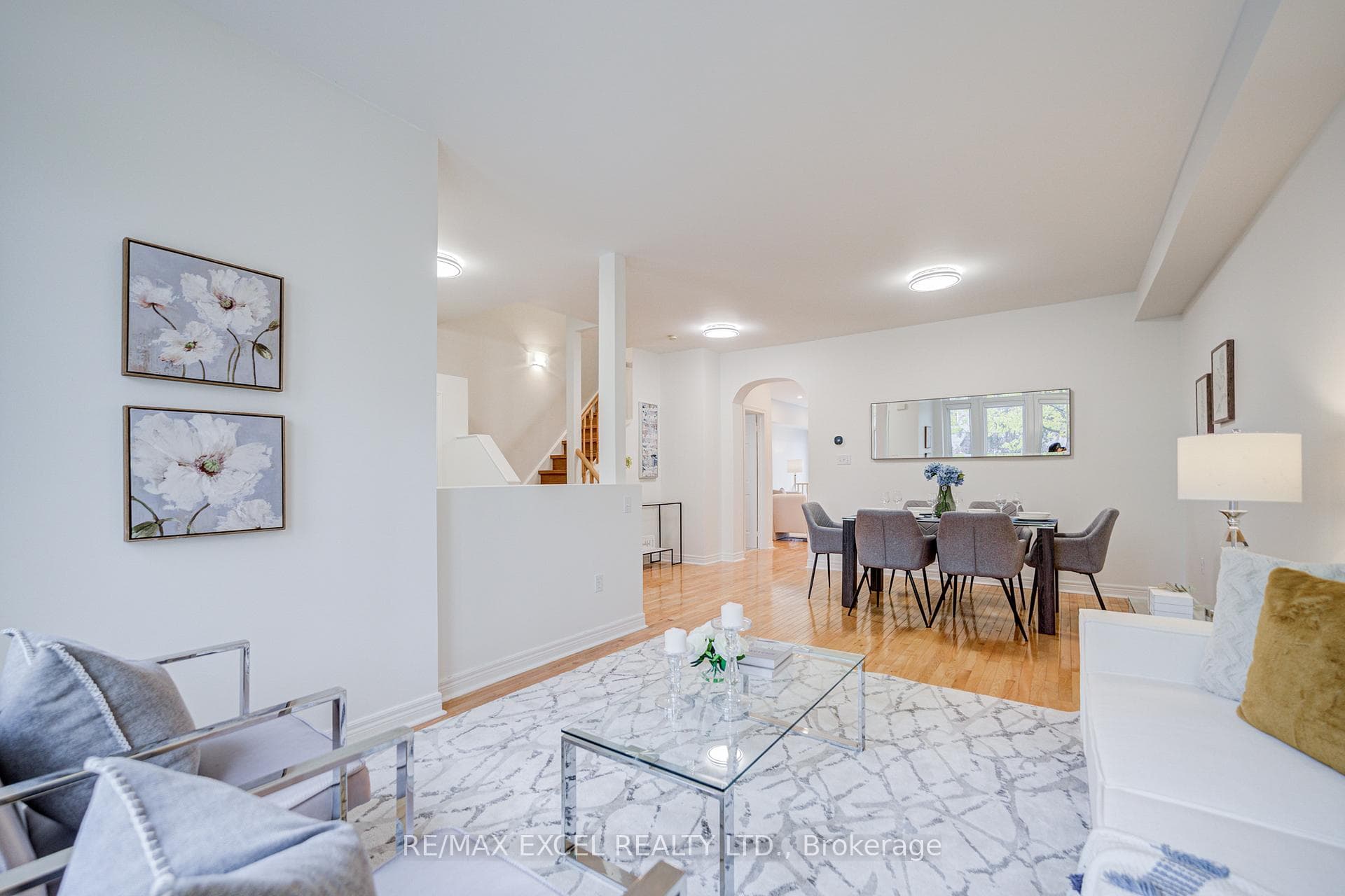 13 Sharon Lee Drive photo 9