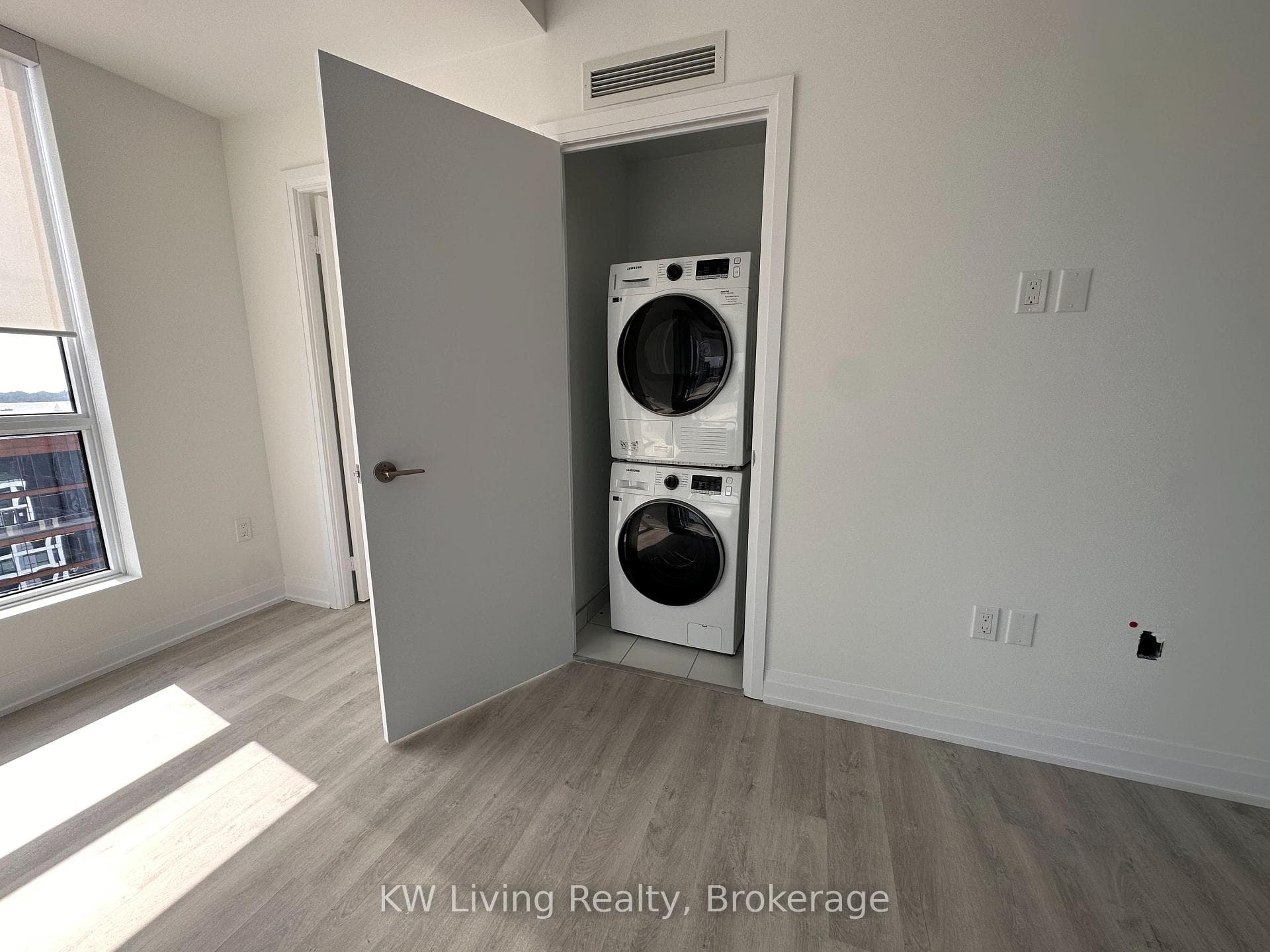 15 Richardson Street Unit 1706 photo 20