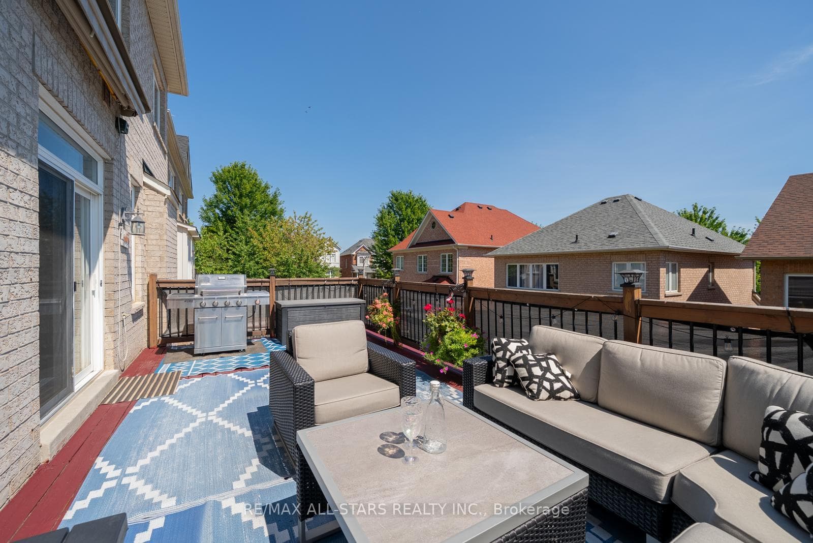 70 Isabella Garden Lane photo 39