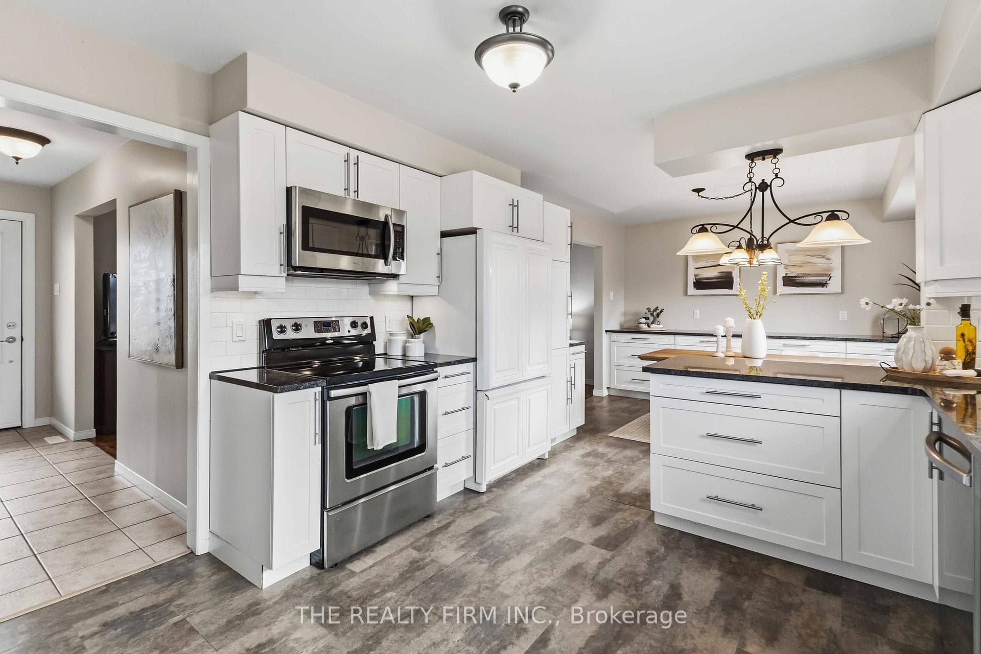 180 Rutherford Avenue photo 10