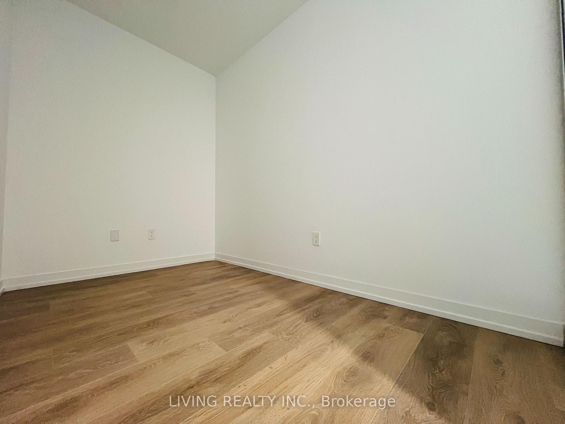 82 Dalhousie Street Unit 1008 photo 3