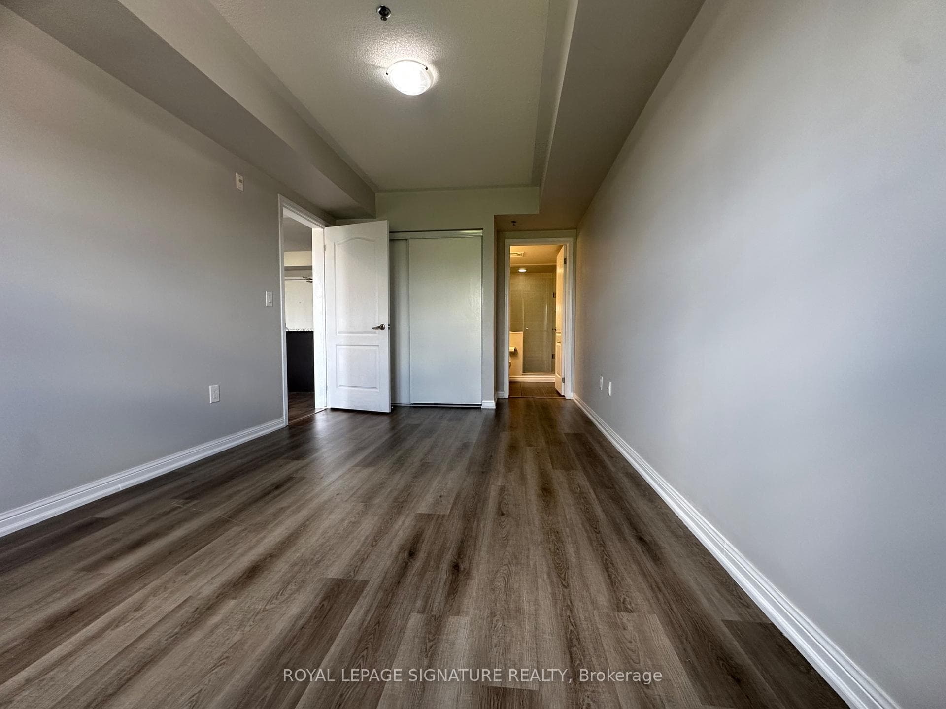 60 Baycliffe Crescent Unit 305 photo 8