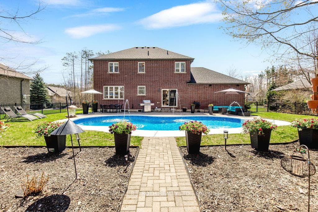 12 Lloyd Cook Drive photo 44