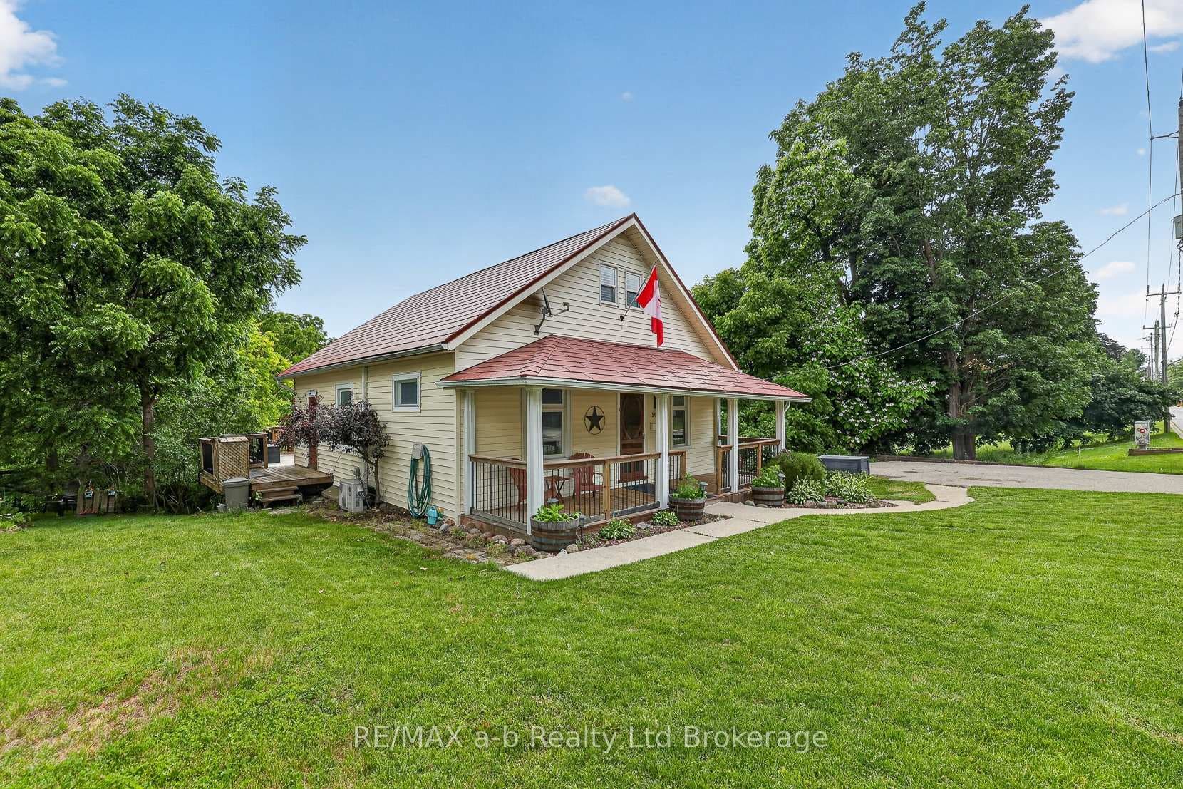 301 Thames Street photo 1