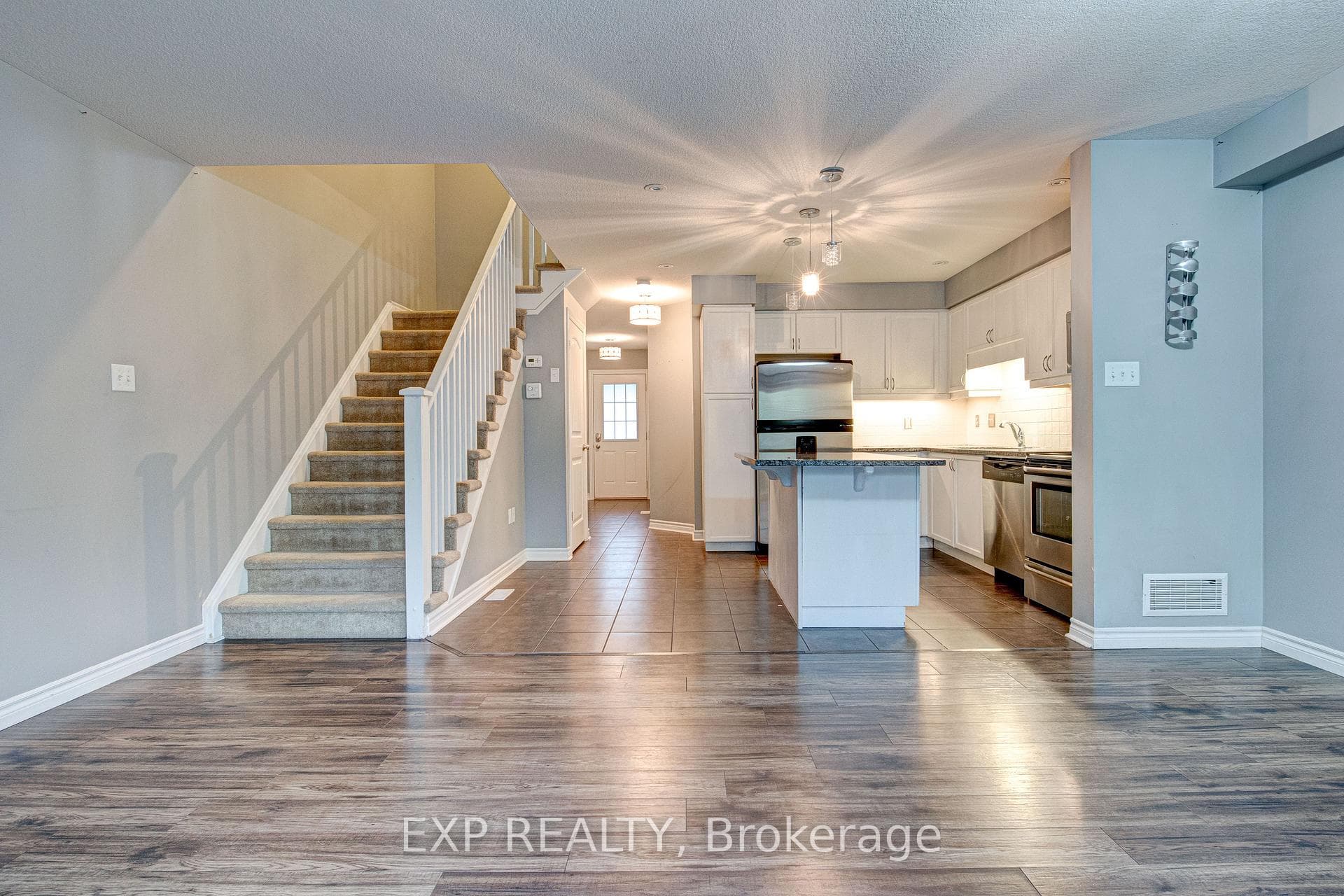 535 Margaret Street Unit 60 photo 17