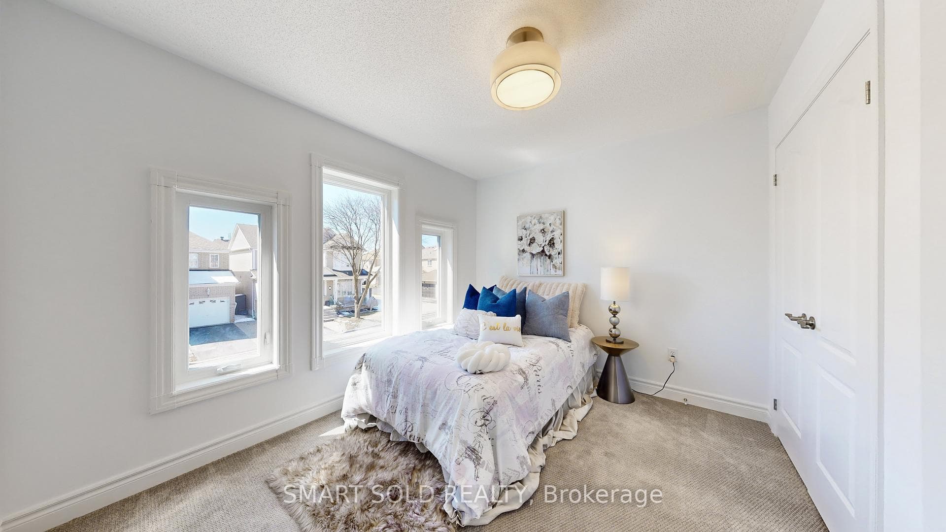 3 Manorwood Drive photo 30