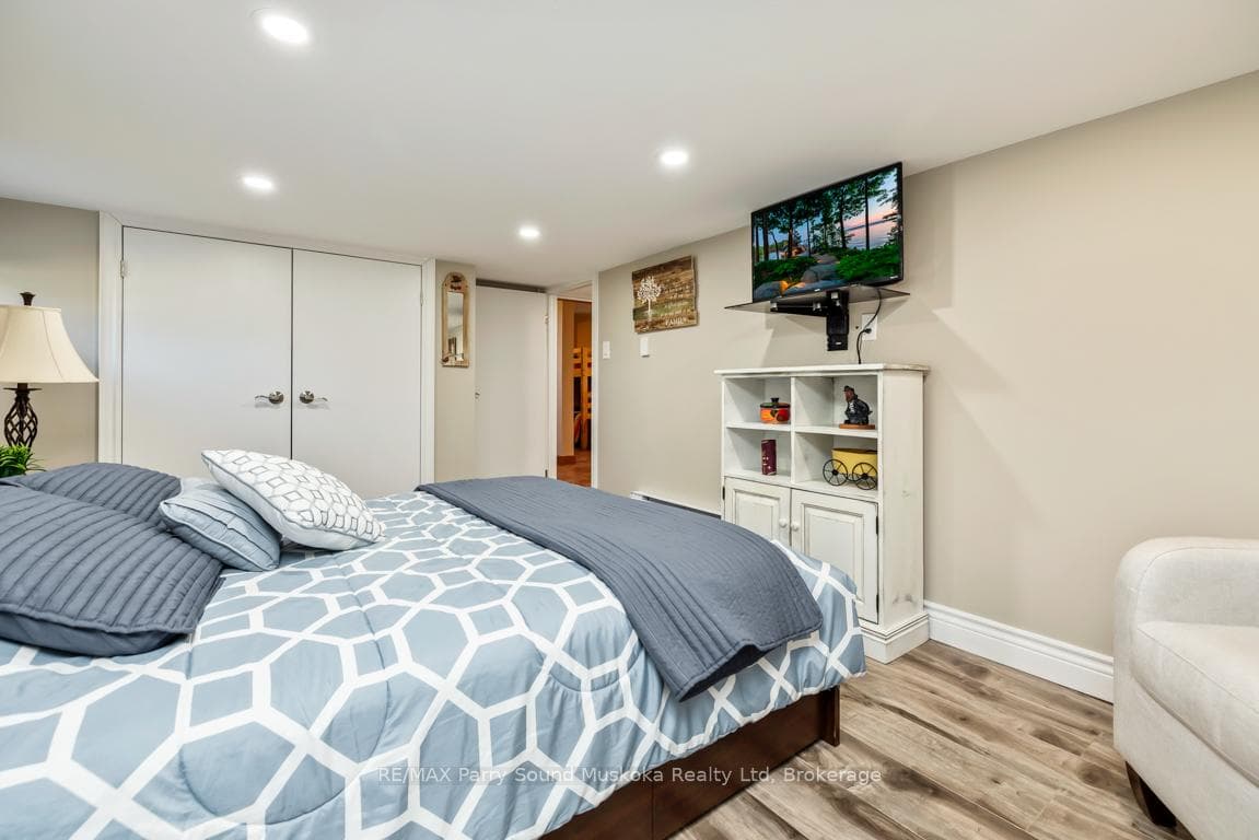 5 MEHARG Drive photo 29
