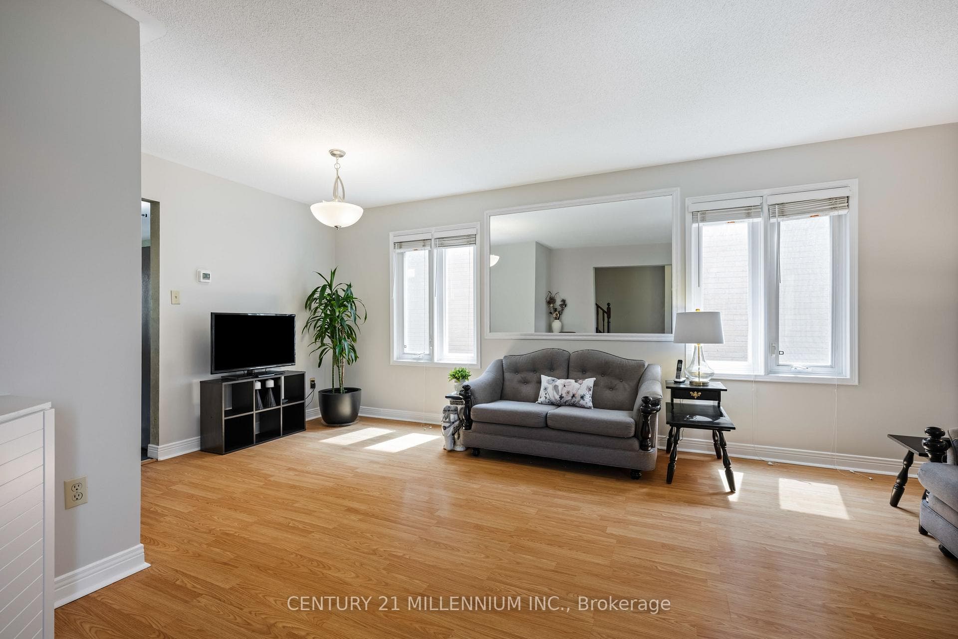 104 Joshua Road photo 4