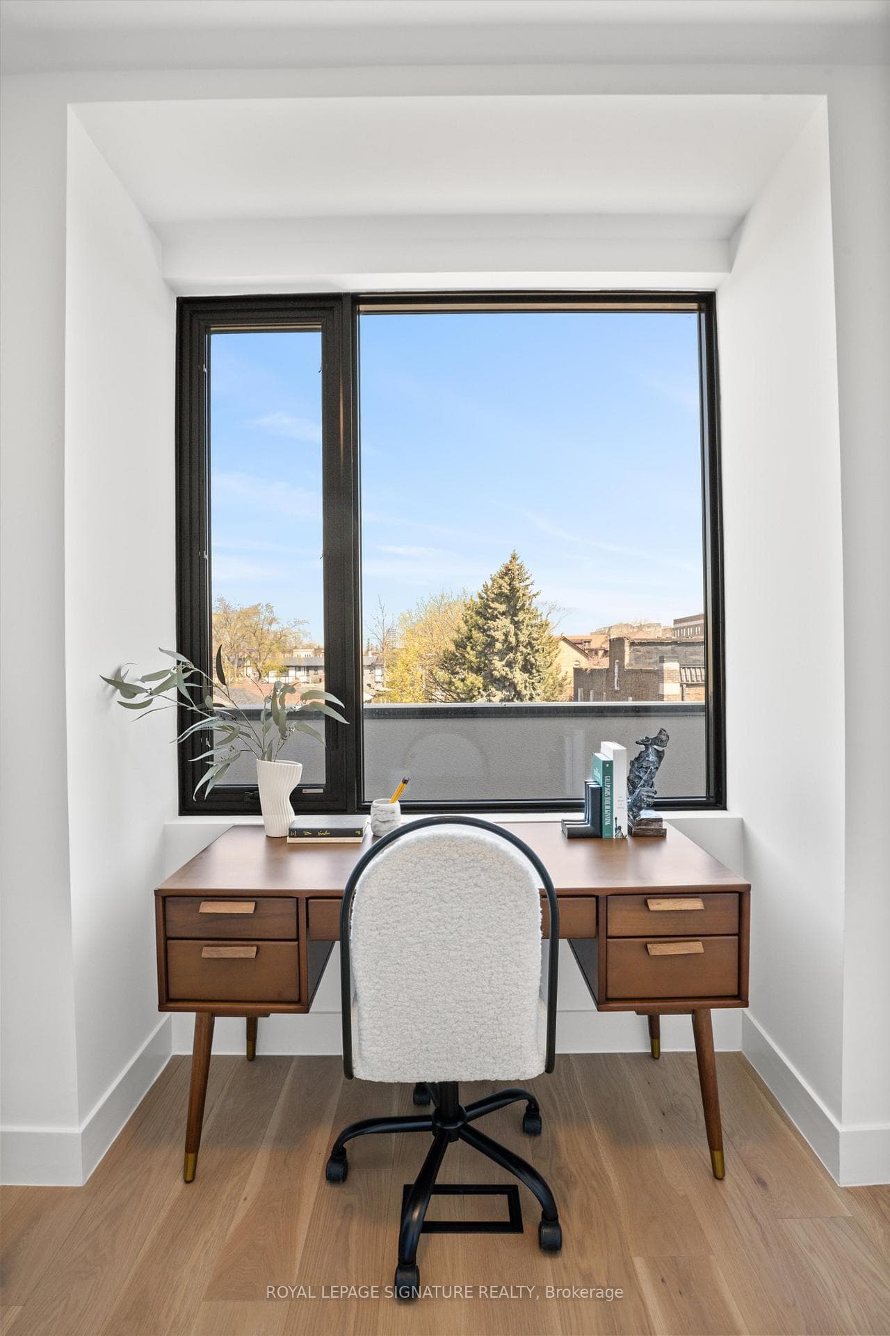 1 Heydon Park Road Unit Main/Upper photo 20