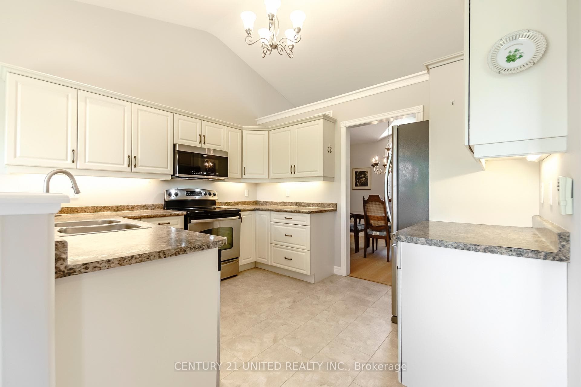 227 Carnegie Avenue Unit 16 photo 10
